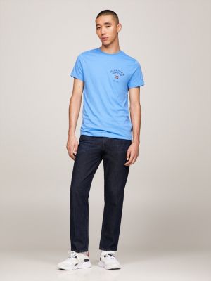 blue slim fit t-shirt mit gebogenem varsity-logo für herren - tommy hilfiger