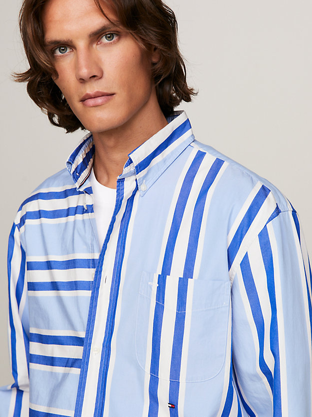camicia regular fit con mix di righe blu da uomini tommy hilfiger