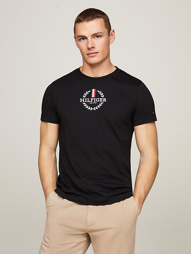 camiseta global stripe de corte slim con logo black de hombres tommy hilfiger