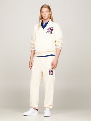 beige jogginghose mit bouclé-th-monogramm für herren - tommy hilfiger