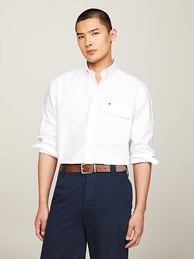 chemise coupe standard en coton oxford délavé white pour hommes tommy hilfiger