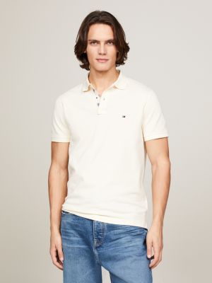 beige regular fit poloshirt mit print unter kragen für herren - tommy hilfiger