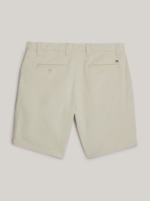 beige adaptive harlem relaxed fit chino-shorts für herren - tommy hilfiger