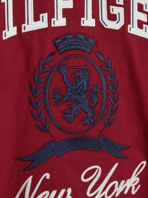 t-shirt à logo blason oversize rouge pour hommes tommy hilfiger