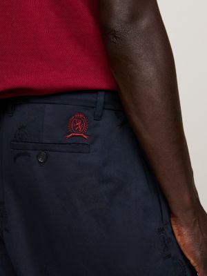 short chino jambe ample à blason brodé bleu pour hommes tommy hilfiger