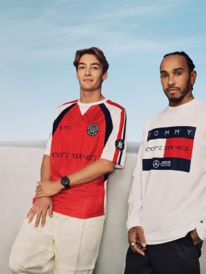 red tommy x mercedes f1 x cr back logo football t-shirt for men tommy hilfiger