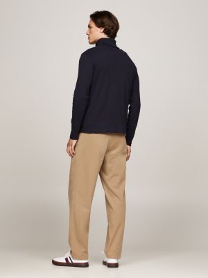 t-shirt ajusté à manches longues et col roulé bleu pour hommes tommy hilfiger