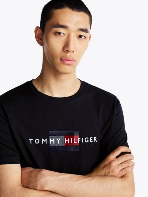 camiseta con logo bordado azul de hombres tommy hilfiger