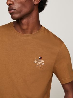 brązowy t-shirt z okrągłym dekoltem i logo dla mężczyźni - tommy hilfiger