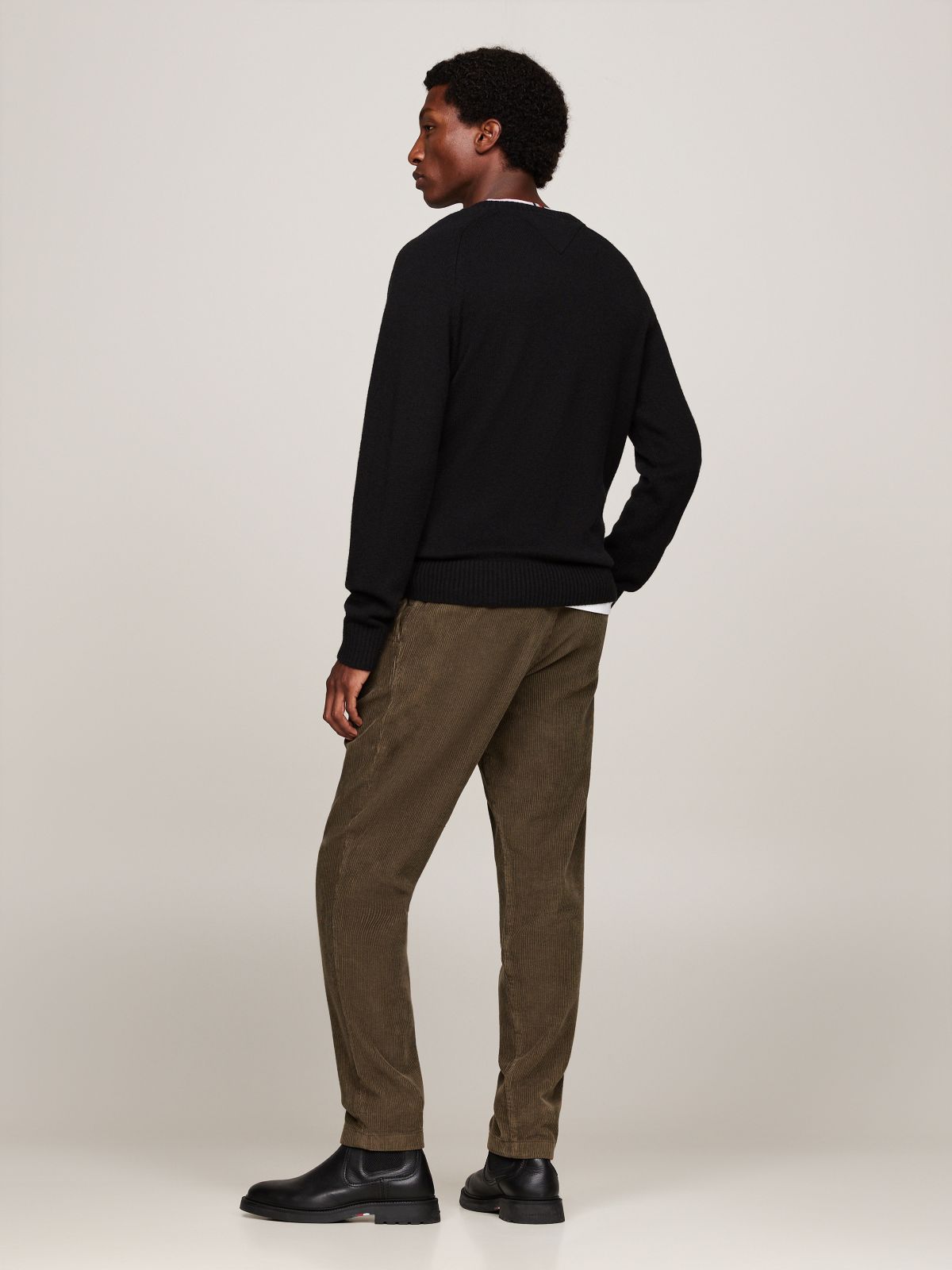 Pure Lambswool Crew Neck Jumper — Black