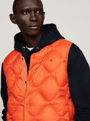 oranje doorgestikte bodywarmer met donsvoering voor heren - tommy hilfiger