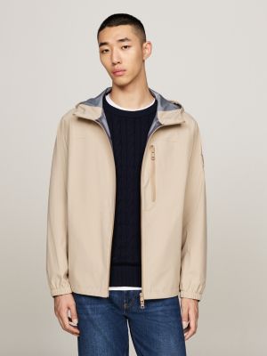 beige winddichte jacke mit kapuze für herren - tommy hilfiger