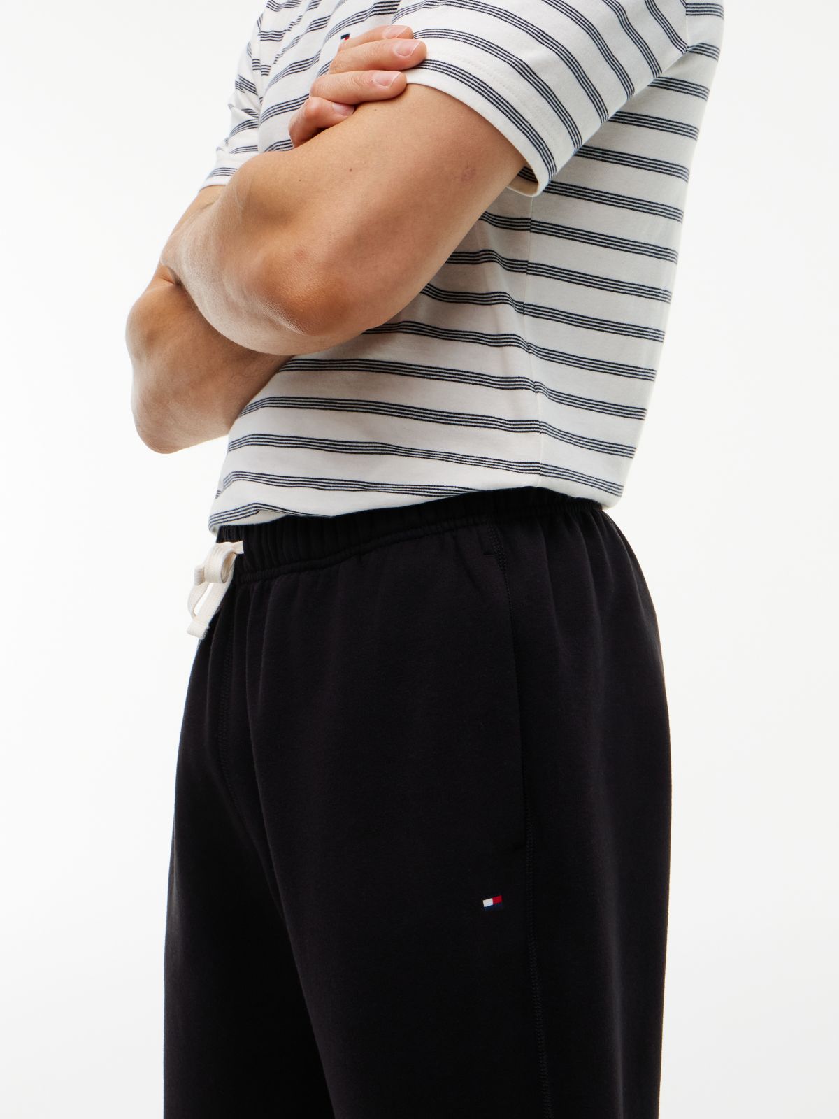 Contrast Drawstring Fleece Cuffed Joggers — Black