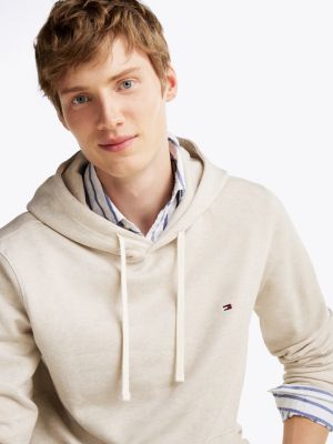 beige terry hoodie met geborduurde vlag voor heren - tommy hilfiger