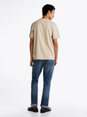 khaki regular fit t-shirt mit brusttasche für herren - tommy hilfiger