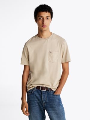 t-shirt regular fit con tasca sul petto khaki da uomini tommy hilfiger