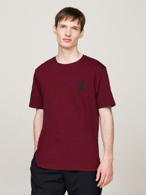 purple t-shirt mit aufgesticktem logo für herren - tommy hilfiger