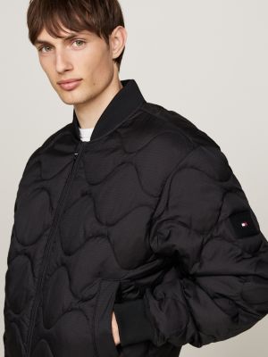 bomber idrorepellente con motivo trapuntato nero da uomini tommy hilfiger