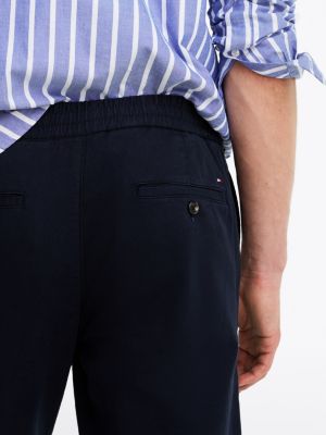 blau harlem tapered leg fit chinos mit tunnelzug für herren - tommy hilfiger