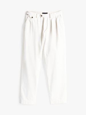 white twill pleated tapered leg chinos for men tommy hilfiger