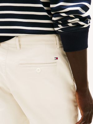 pantaloni chino denton dritti in raso beige da uomini tommy hilfiger