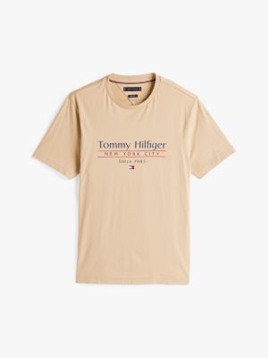 t-shirt à col ras-du-cou et logo beige pour hommes tommy hilfiger