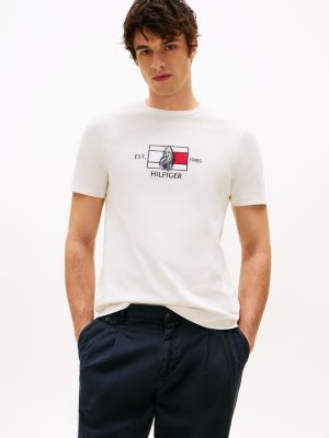 t-shirt à col ras-du-cou et logo graphique white pour hommes tommy hilfiger