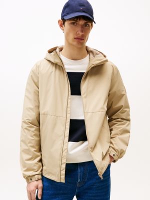 veste à capuche et écusson logo beige pour hommes tommy hilfiger