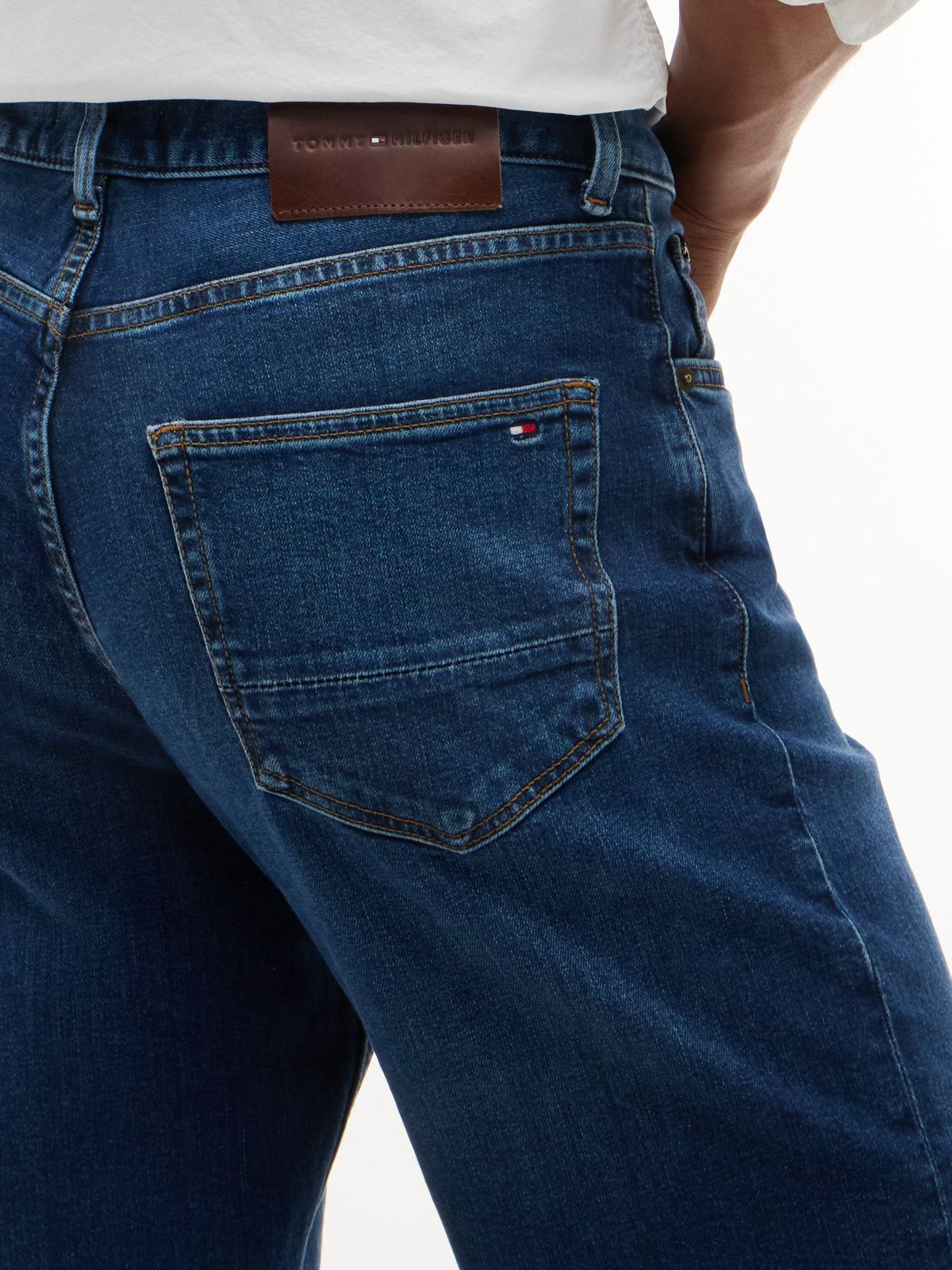 Harlem Regular Tapered Jeans — Blue