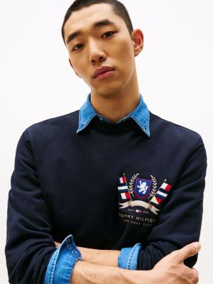 blue sweatshirt mit wappen-logo für herren - tommy hilfiger