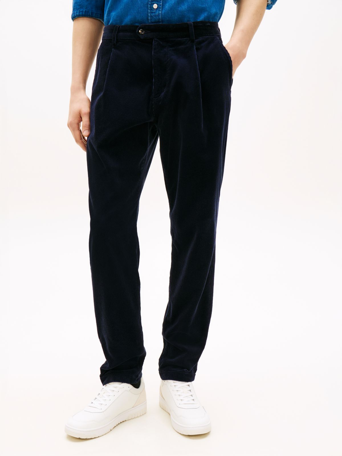 Harlem Pleated Tapered Corduroy Chinos — Black