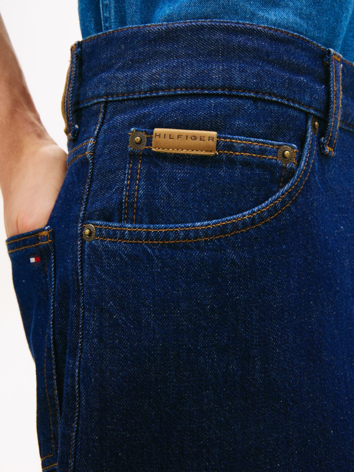 Relaxed Straight Leg Jeans — Blue