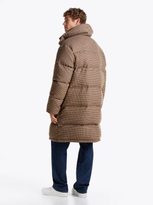 giaccone imbottito oversize con cappuccio marrone da uomini tommy hilfiger