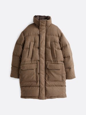 giaccone imbottito oversize con cappuccio marrone da uomini tommy hilfiger