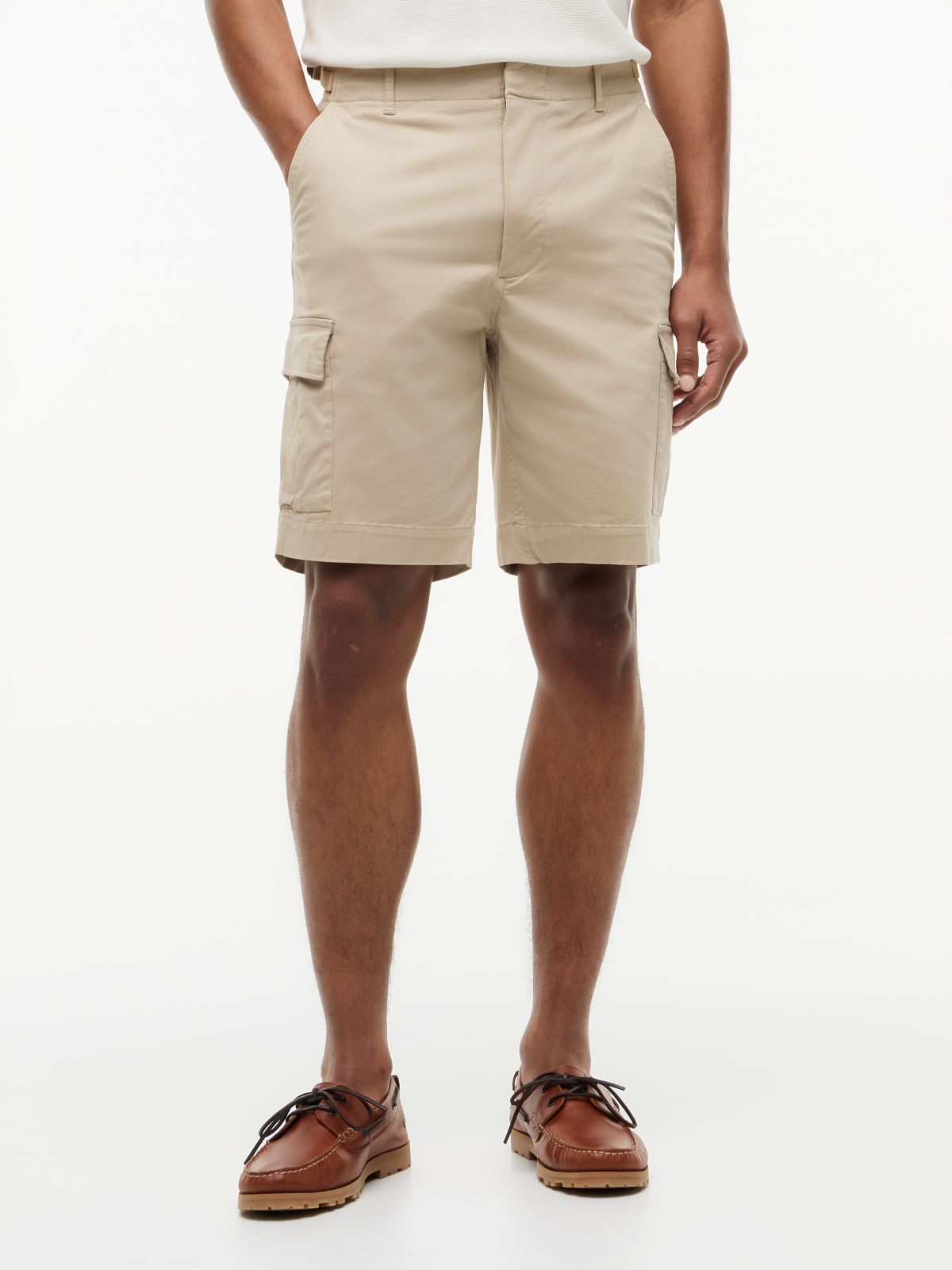 Twill Relaxed Cargo Shorts — Khaki