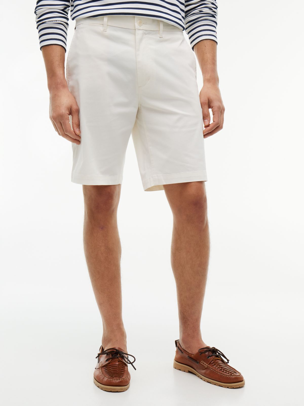 Denton Slim Straight Twill Chino Shorts — Beige