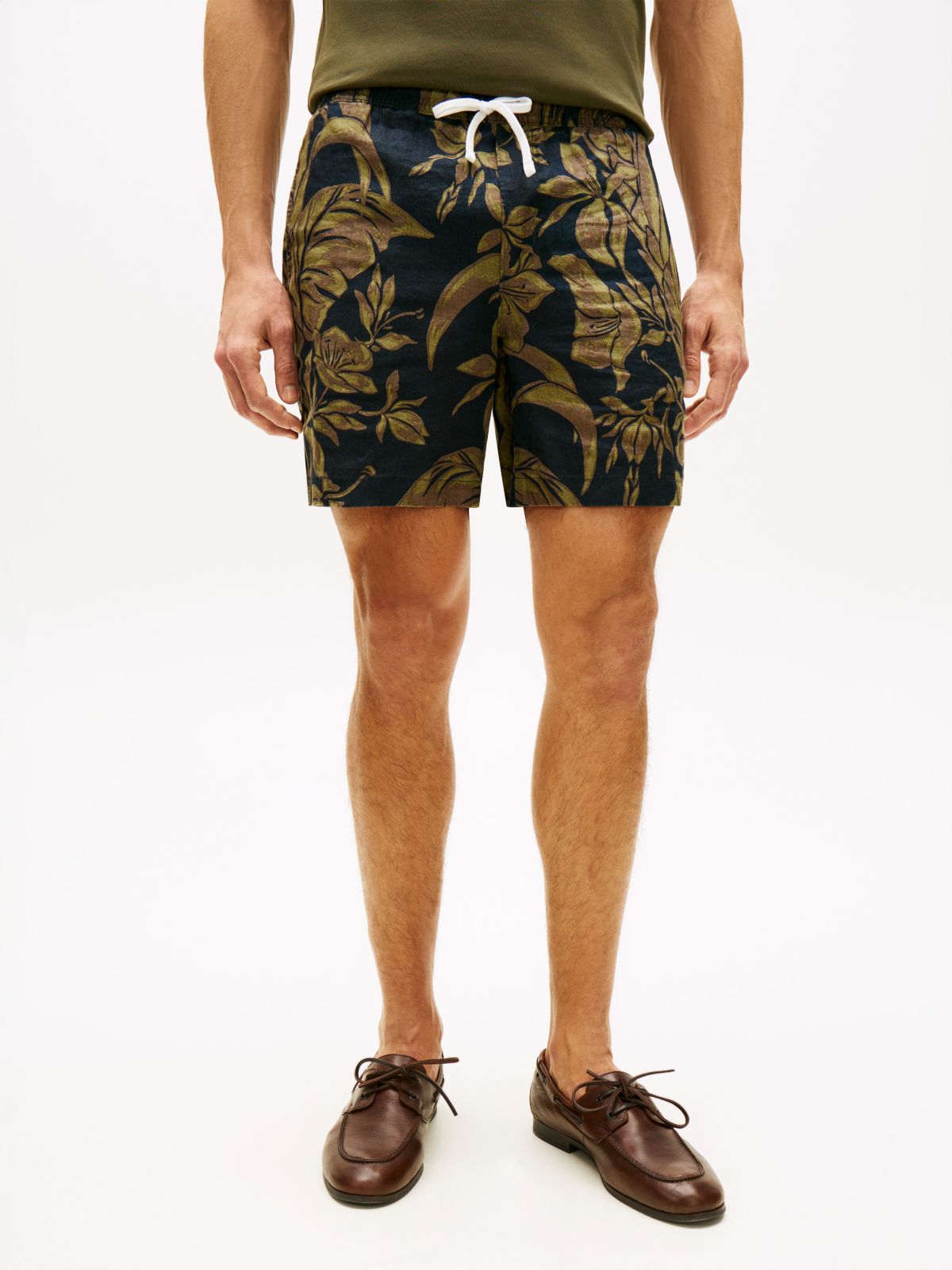 Dover Regular Straight Pure Linen Chino Shorts — Black