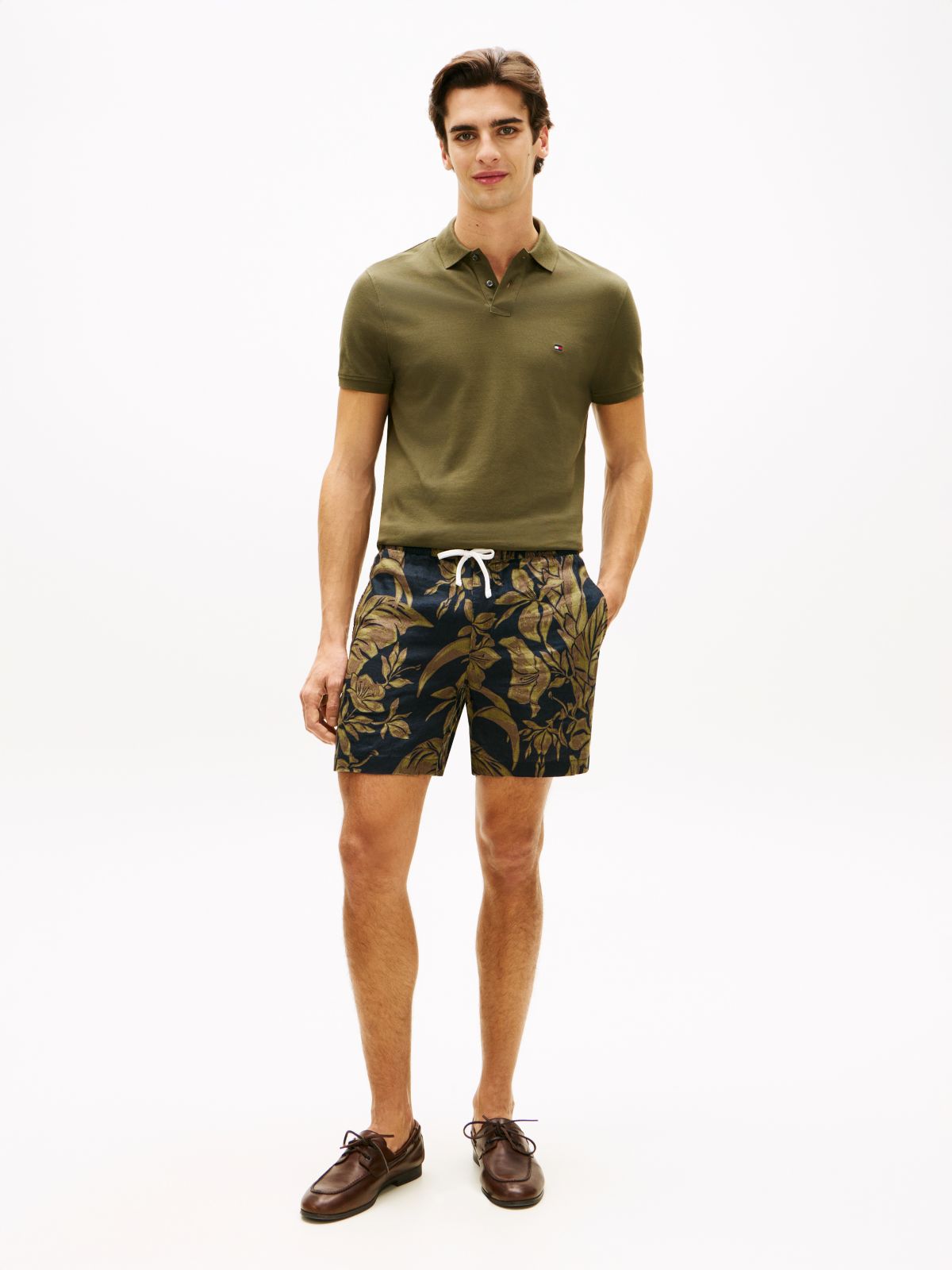 Dover Regular Straight Pure Linen Chino Shorts — Black