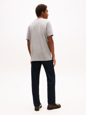 t-shirt en jersey à drapeau hilfiger gris pour hommes tommy hilfiger