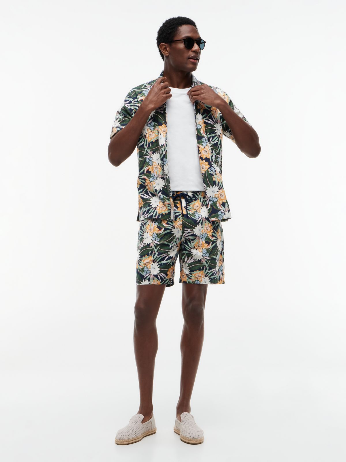 Dover Regular Straight Leg Floral Shorts — Multi