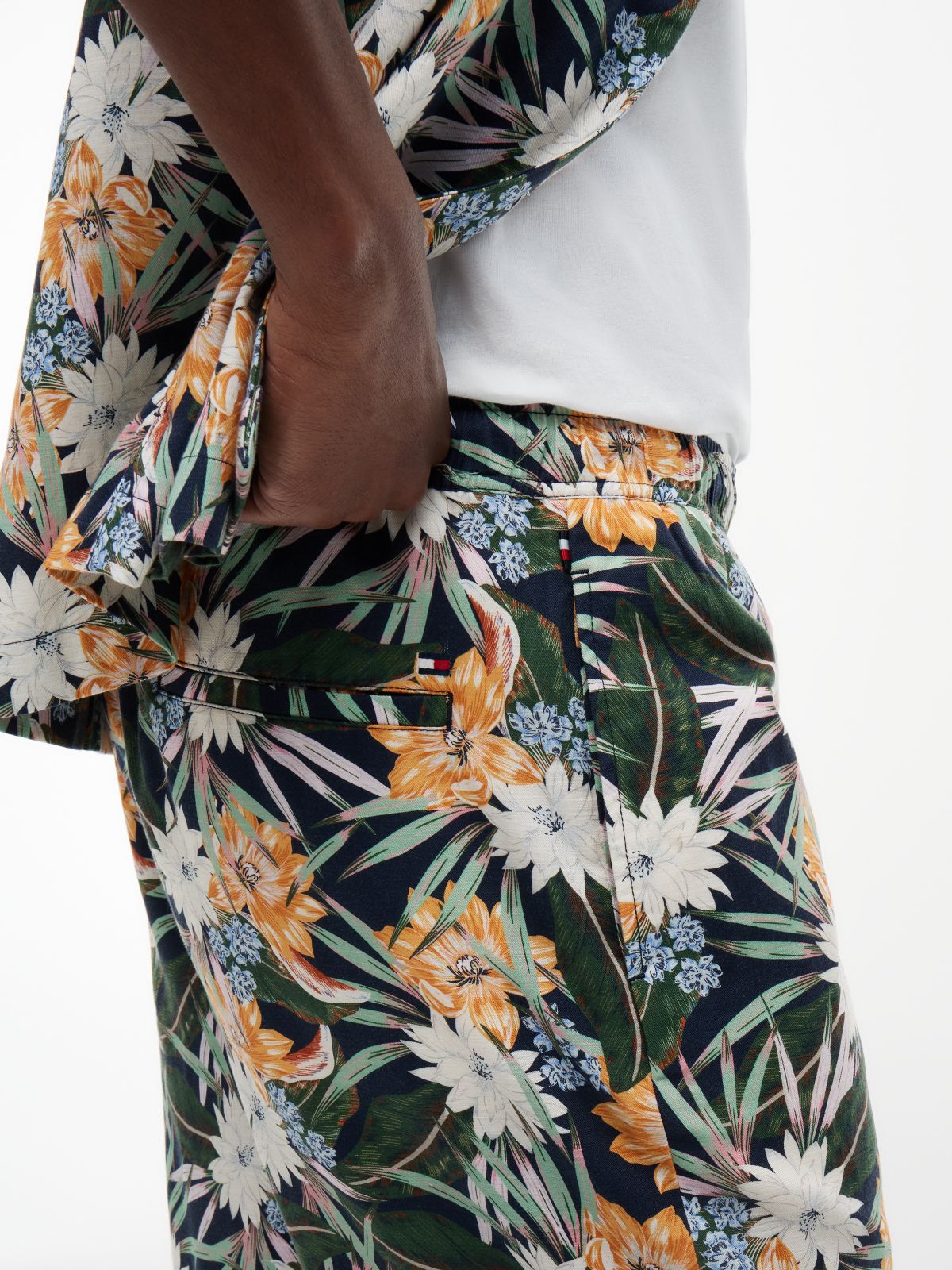 Dover Regular Straight Leg Floral Shorts — Multi