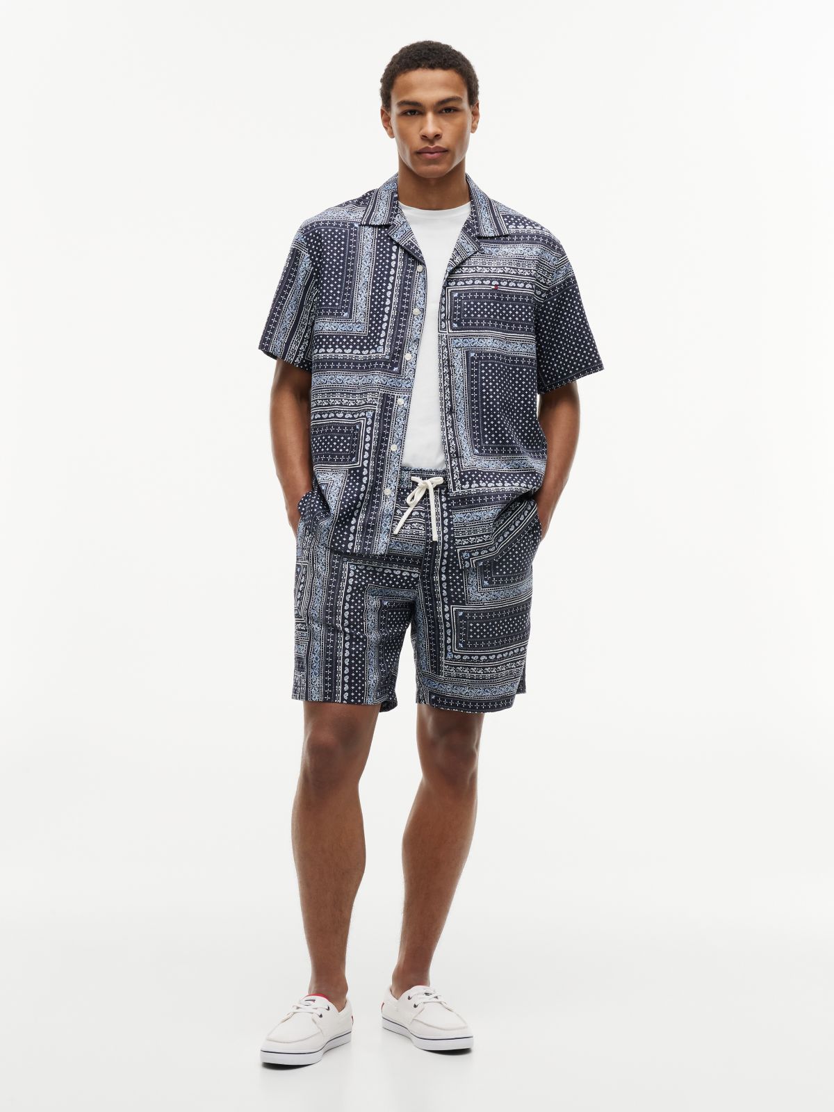 Relaxed Fit Bandana Print Short Sleeve Shirt — Blue