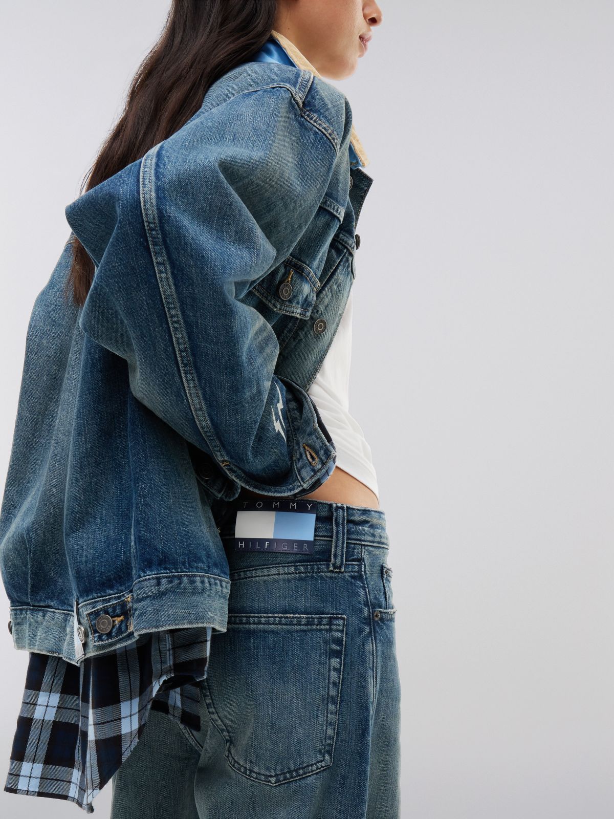 Tommy Hilfiger x FRGMT Relaxed Ankle Jeans — Denim