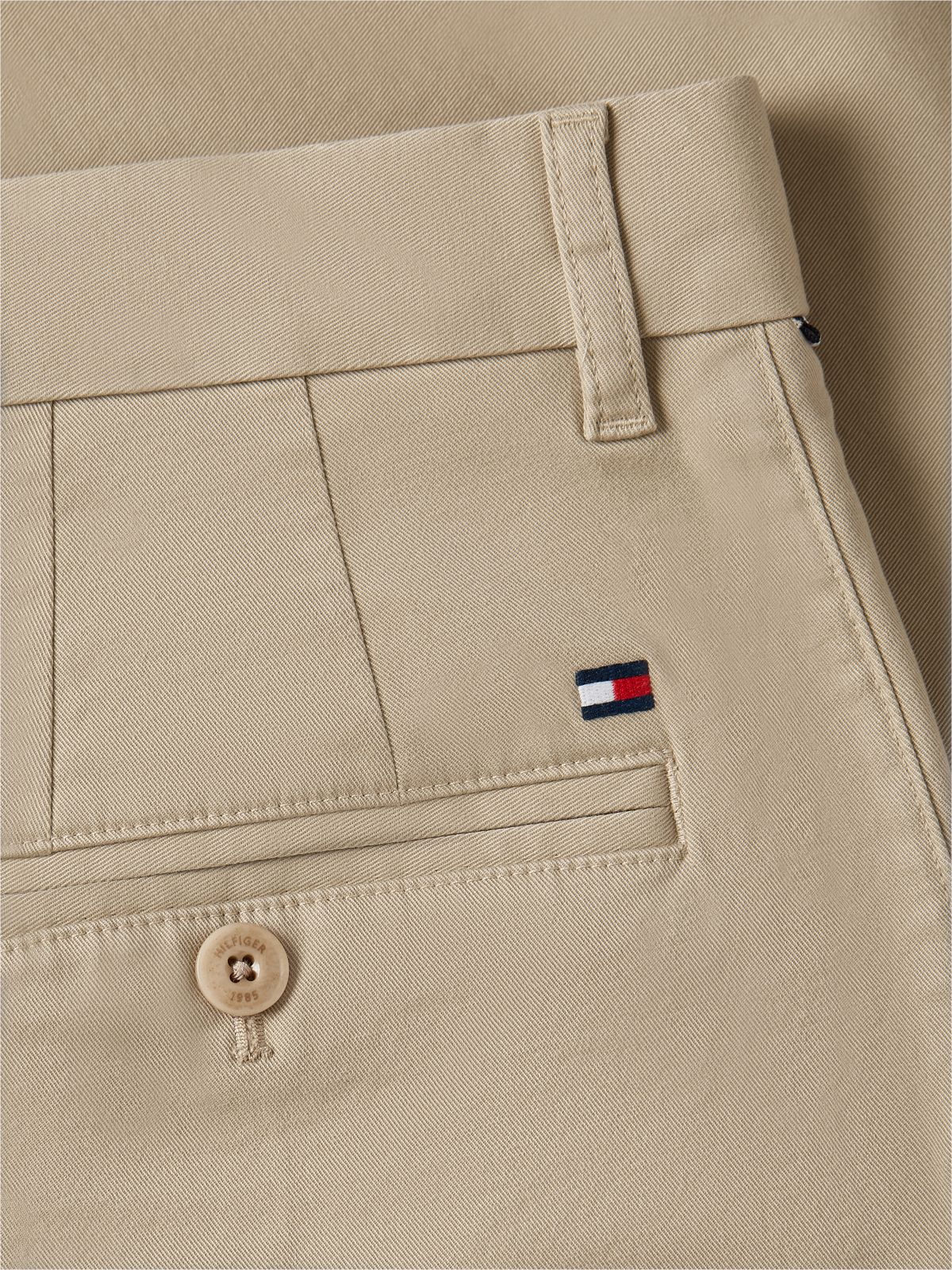 1985 Dover Regular Straight Leg Chinos — Beige