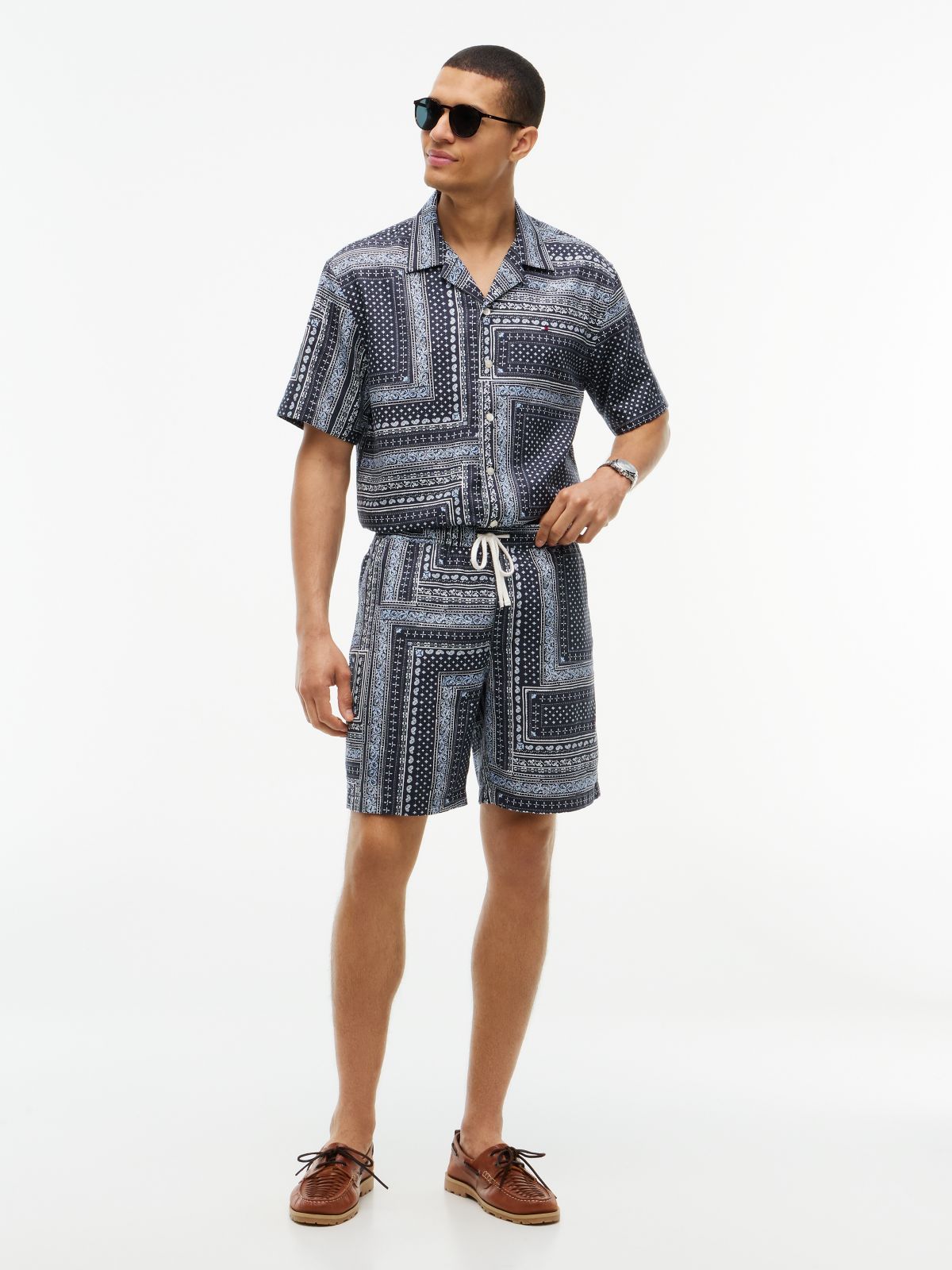 Dover Regular Straight Bandana Print Shorts — Blue
