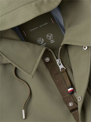 grün wasserdichter, dreilagiger relaxed fit regenmantel mit kapuze für herren - tommy hilfiger