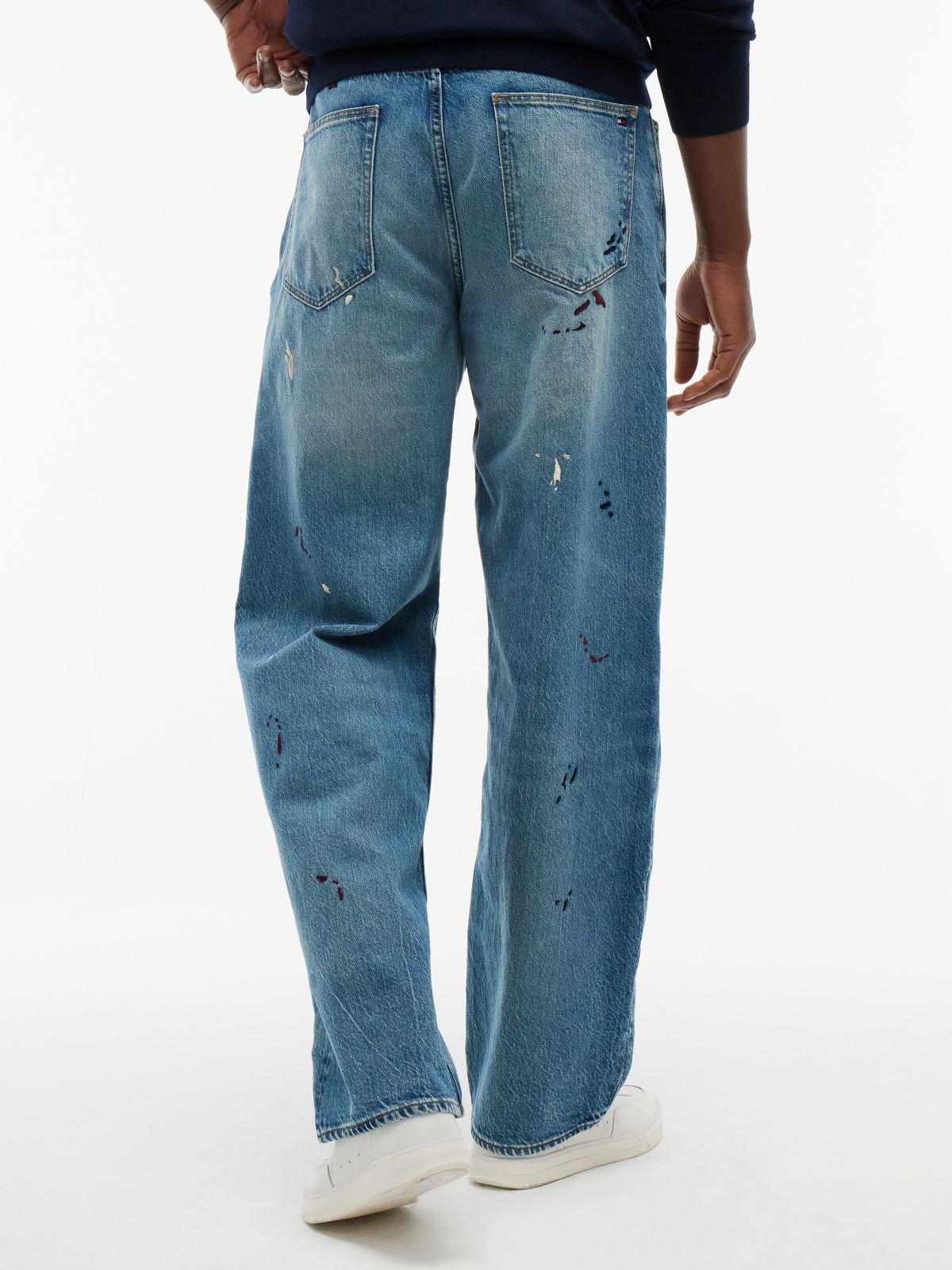 Grand Embroidery Loose Jeans — Denim