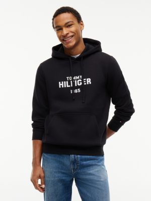 black fleece-hoodie mit aufgesticktem logo für herren - tommy hilfiger