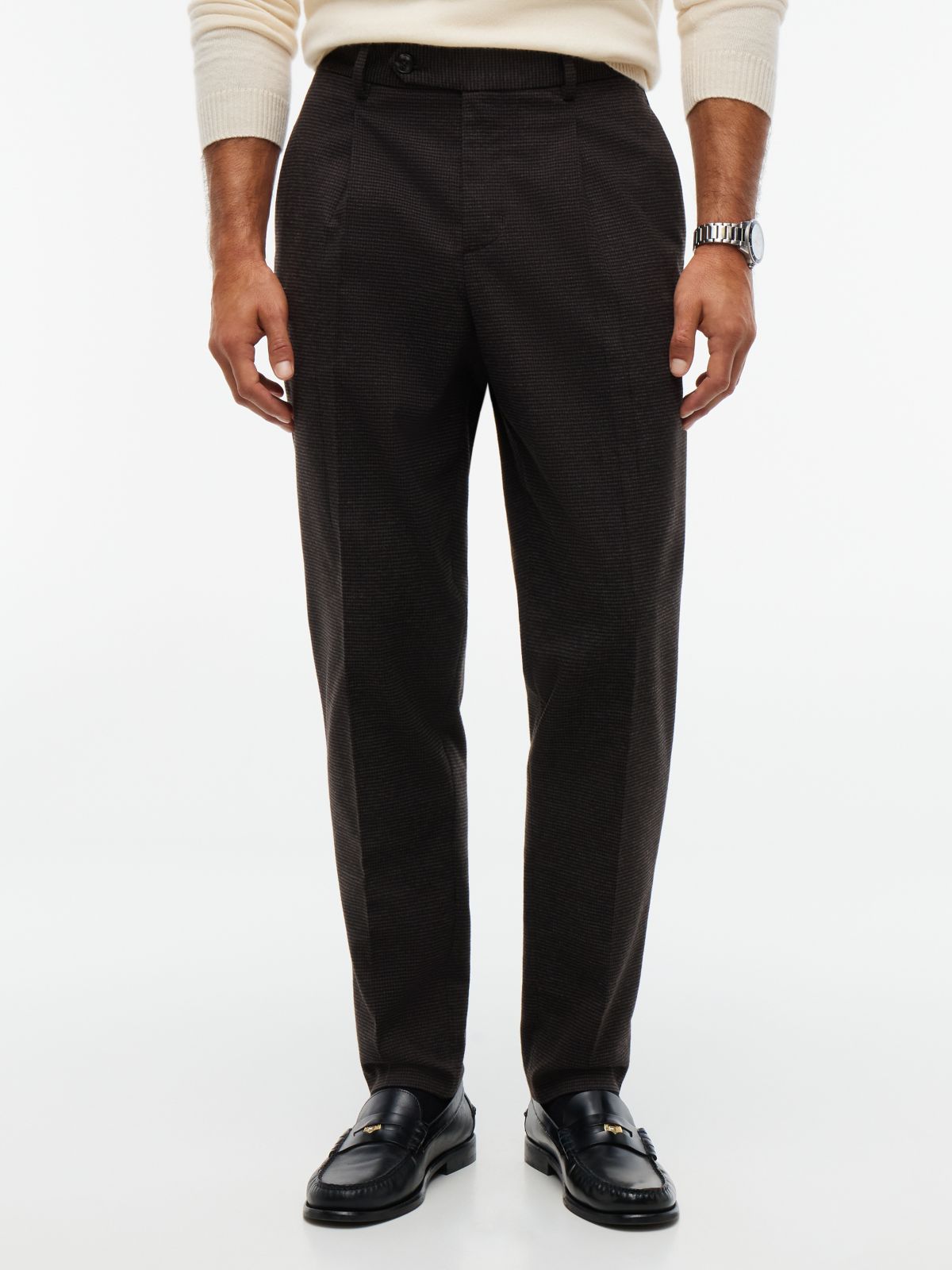 New York Label Pattern Tapered Trousers — Brown