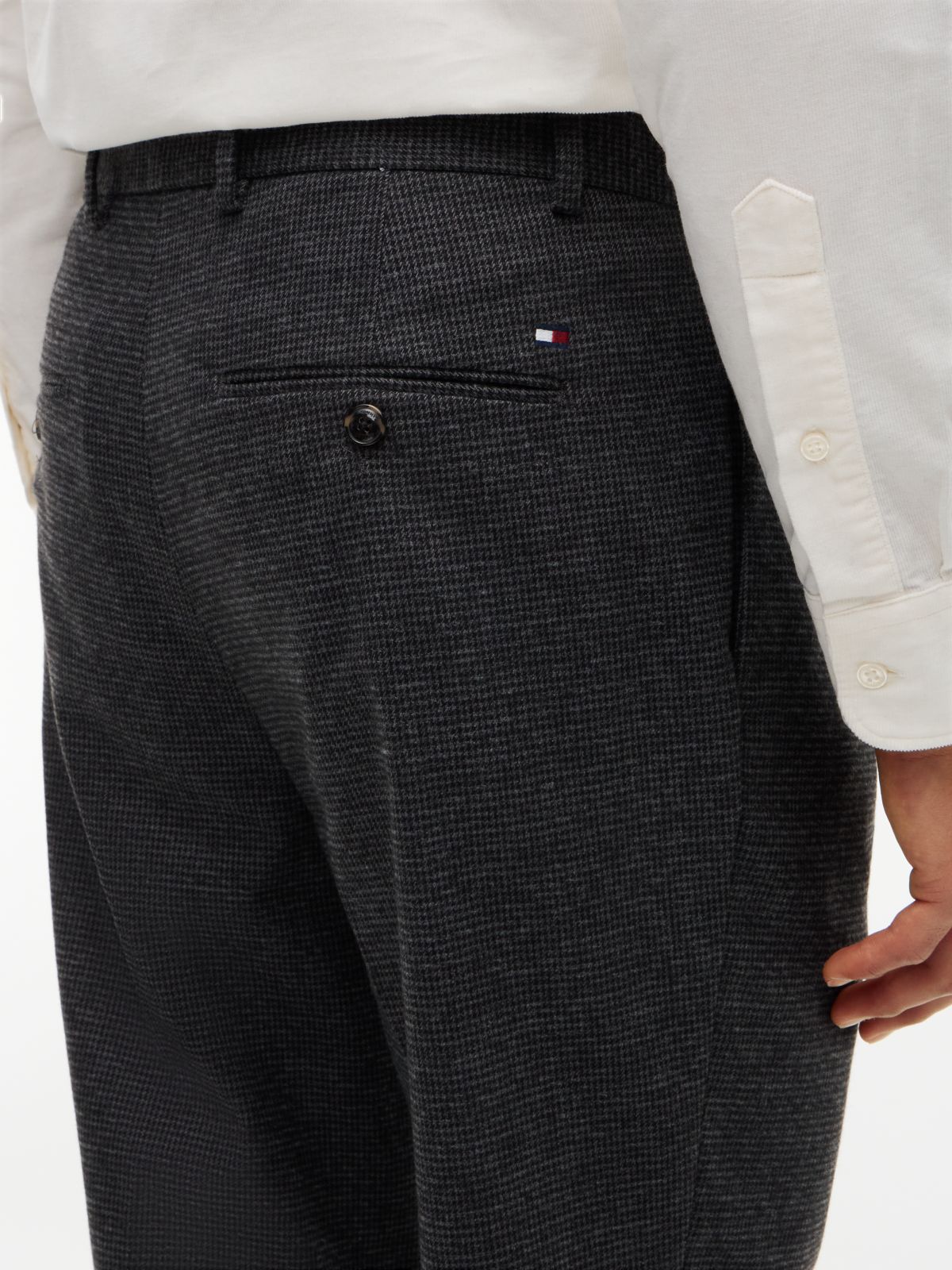 New York Label Pattern Tapered Trousers — Grey